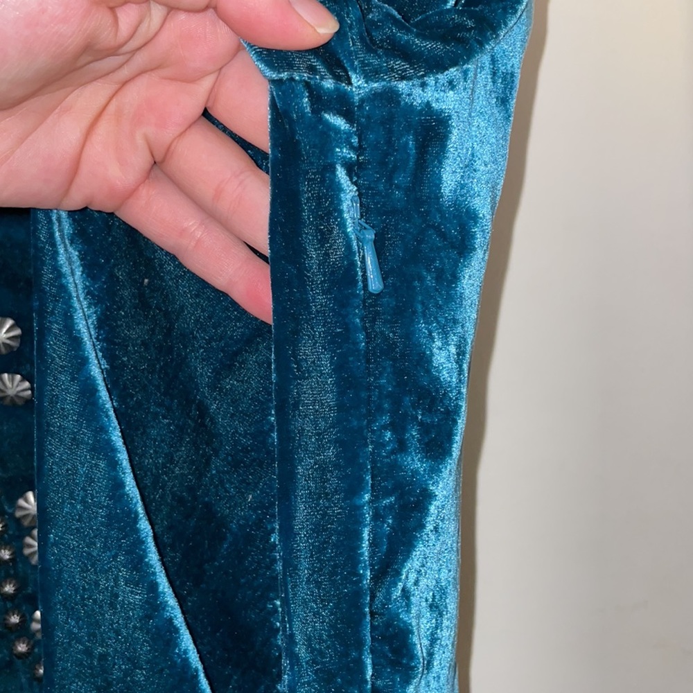 🤠 {RARE} Double D Ranch Velvet Dress - Picture 7 of 9
